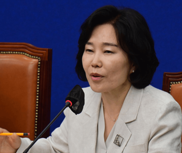 김은경시누이 폭로 글 ‘노인 폄하’ 발언으로 논란 더불어민주당 혁신위원장